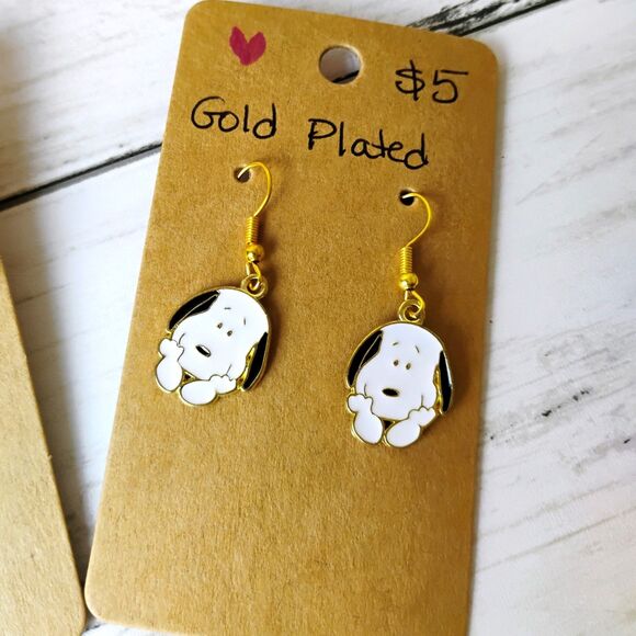 6 Pair Novelty Earrings Dice, Snoopy, Cat, Donut, Rabbit Reseller Lot/Bundle - Picture 6 of 6